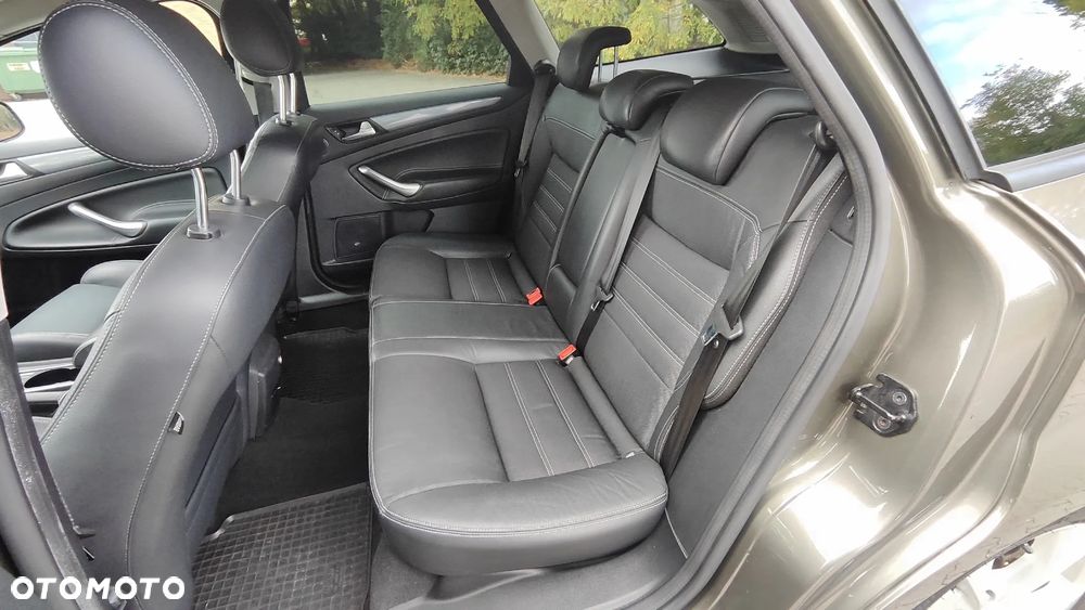 Ford Mondeo 2.0 TDCi Champions Edition - 24
