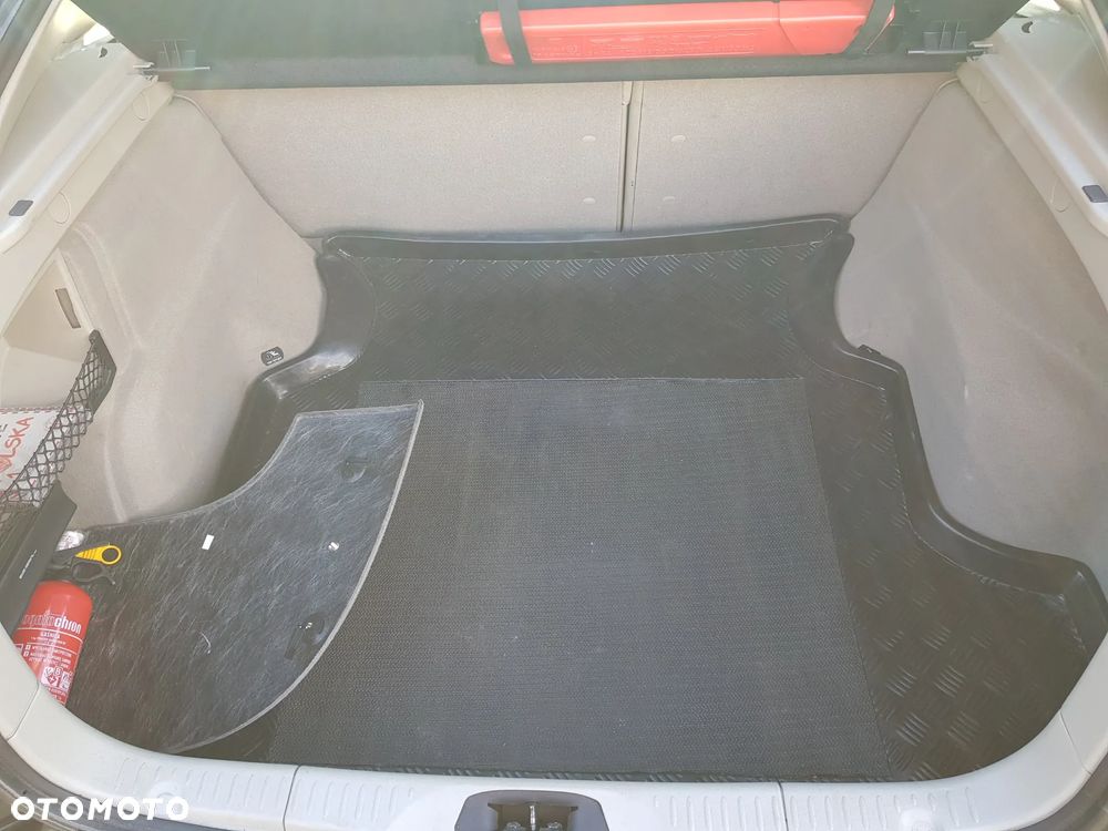 Nissan Primera - 19