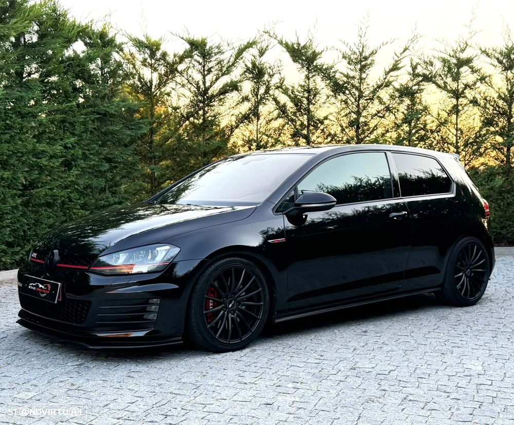 VW Golf GTI Performance BlueMotion DSG - 1