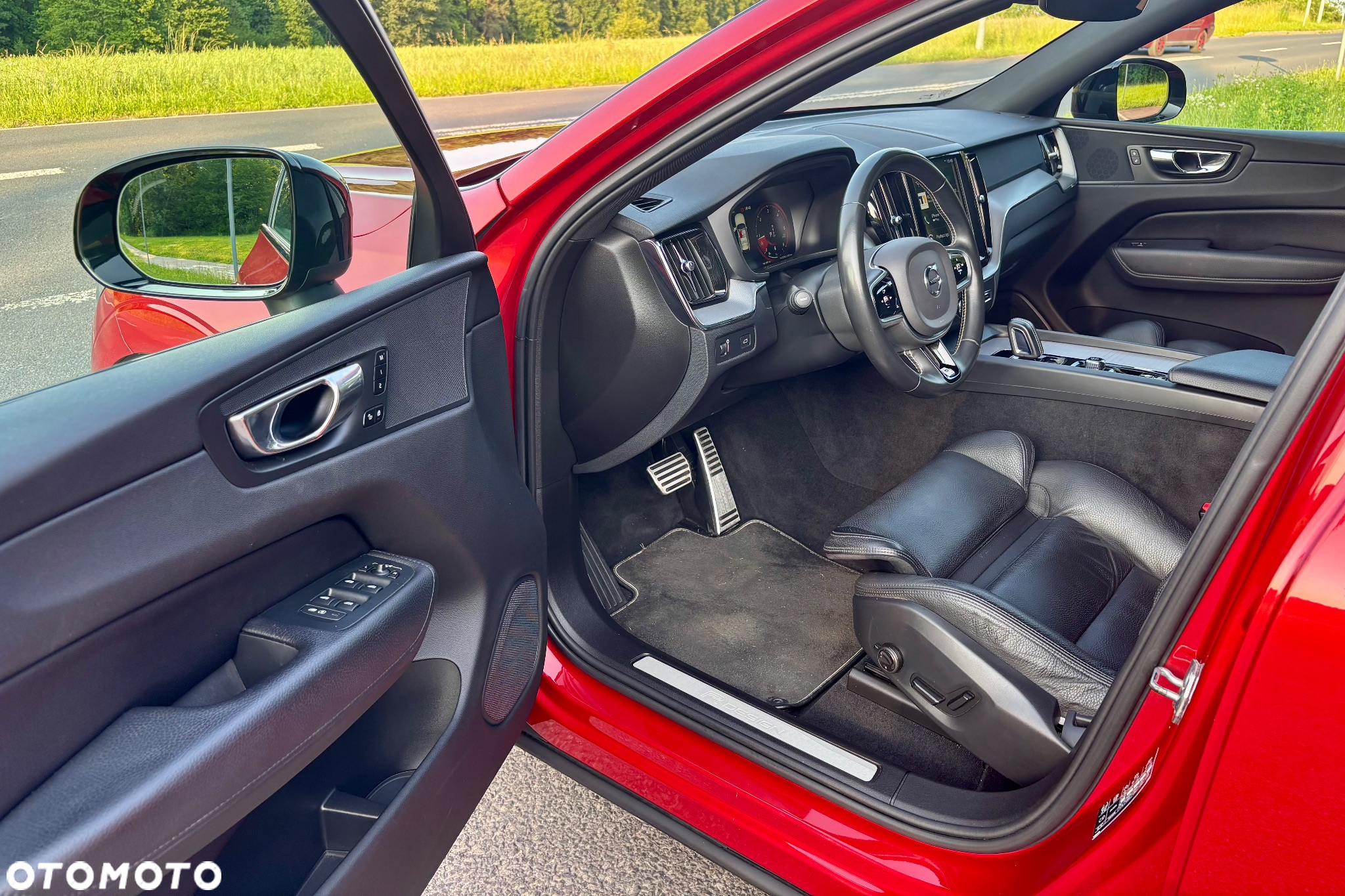 Volvo XC 60 D4 AWD R-Design - 18