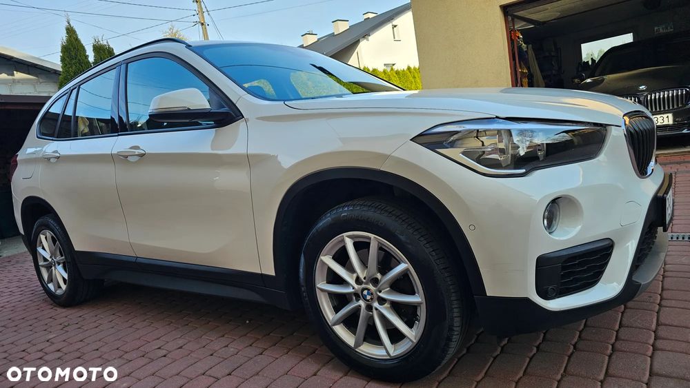 BMW X1 sDrive18d xLine - 21
