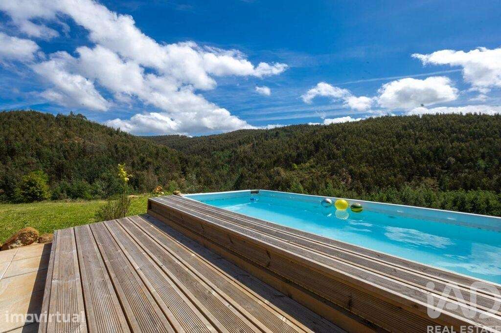 Moradia isolada T2 em Vila Nova do Ceira de 228 m2 - Grande imagem: 5/32