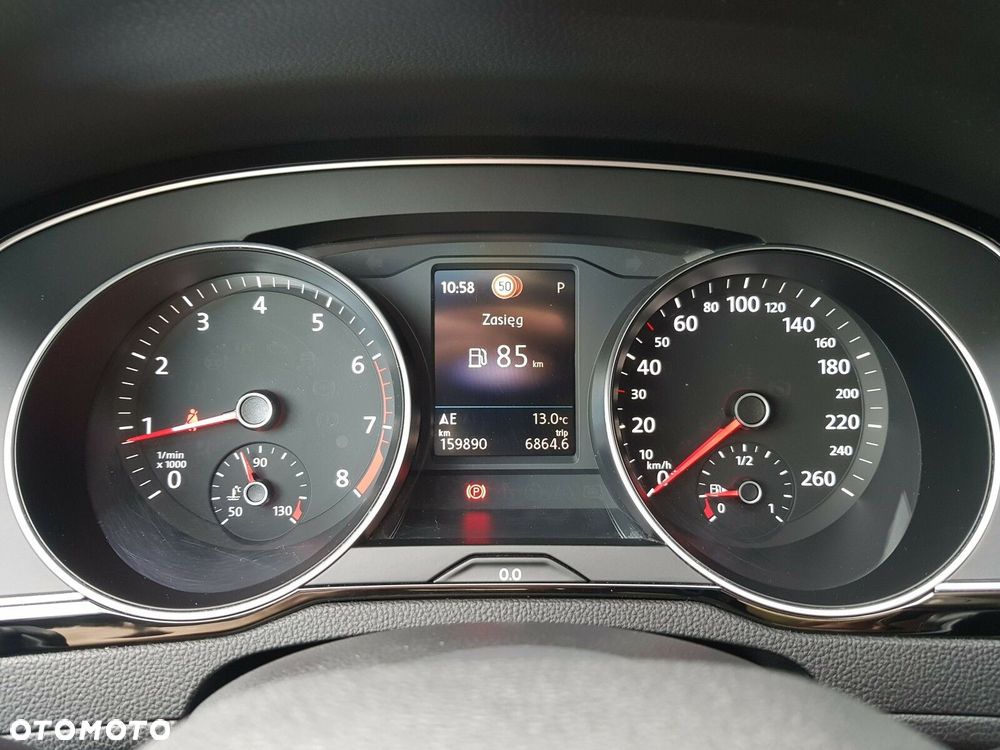 Volkswagen Passat Variant 2.0 TSI Elegance DSG - 25