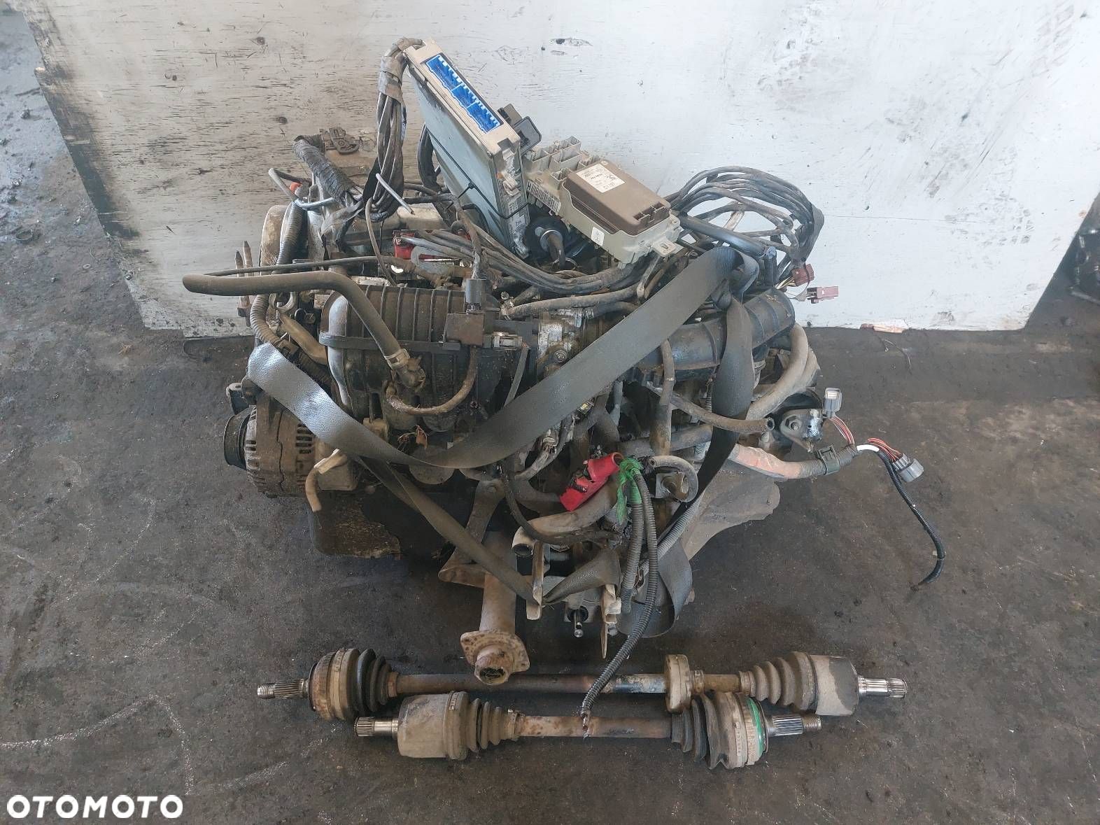 SILNIK BENZYNOWY + KOMPLETNY OSPRZĘT + SKRZYNIA CIVIC VI 1.4 16V D14A7 - 1