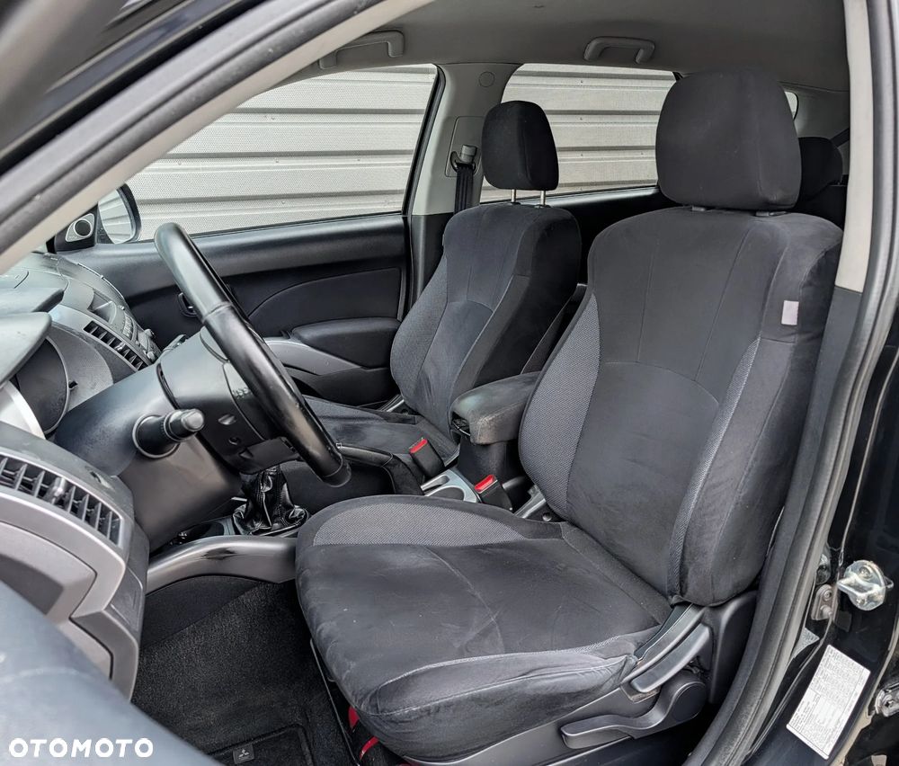 Mitsubishi Outlander 2.0 DI-D 4WD Instyle - 7