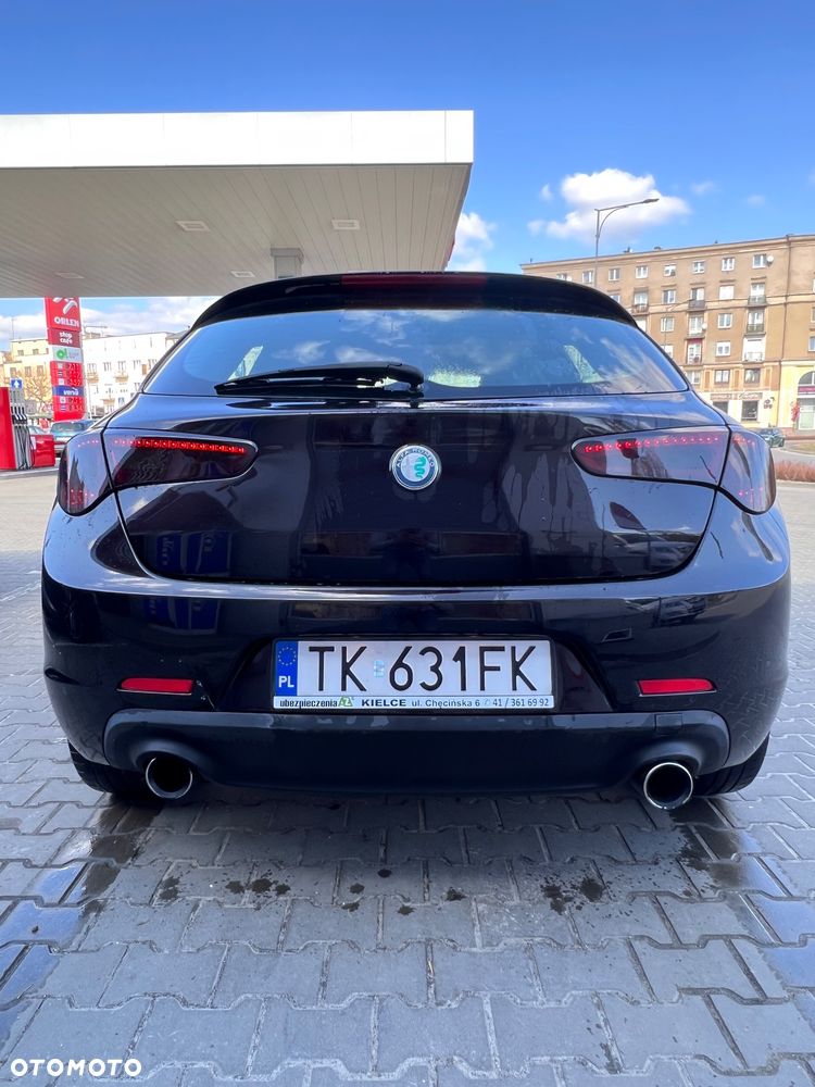 Alfa Romeo Giulietta 1.4 TB MultiAir Distinctive - 3