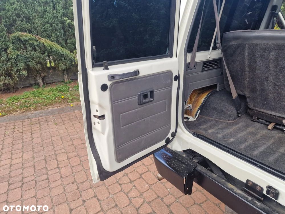 Toyota Land Cruiser - 26