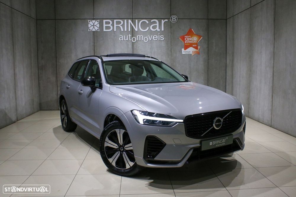 Volvo XC 60 2.0 T6 PHEV Plus Dark AWD — fotografia 44