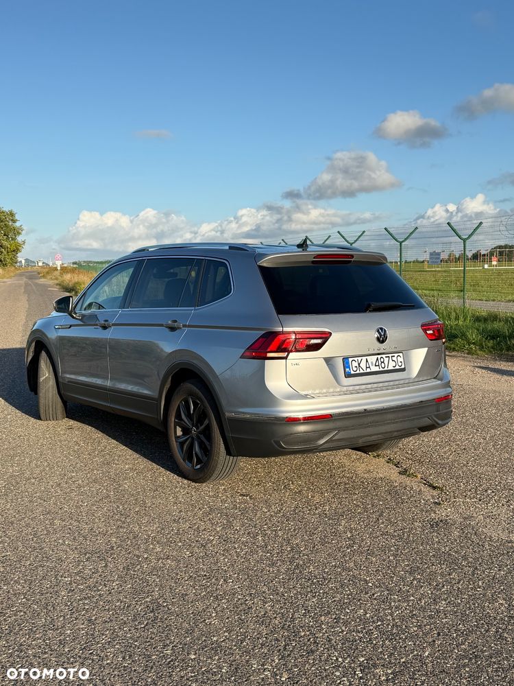 Volkswagen Tiguan 2.0 TSI 4Mot Elegance DSG - 5