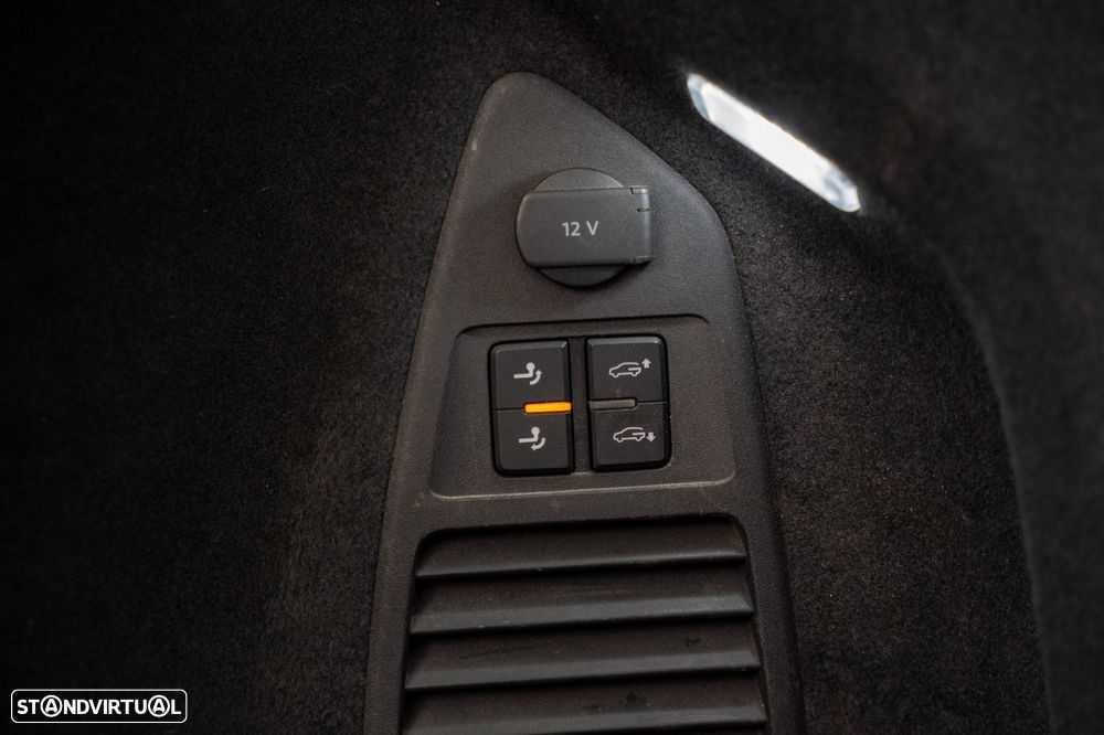 VW Touareg 3.0 TDI V6 Elegance Plus - 25