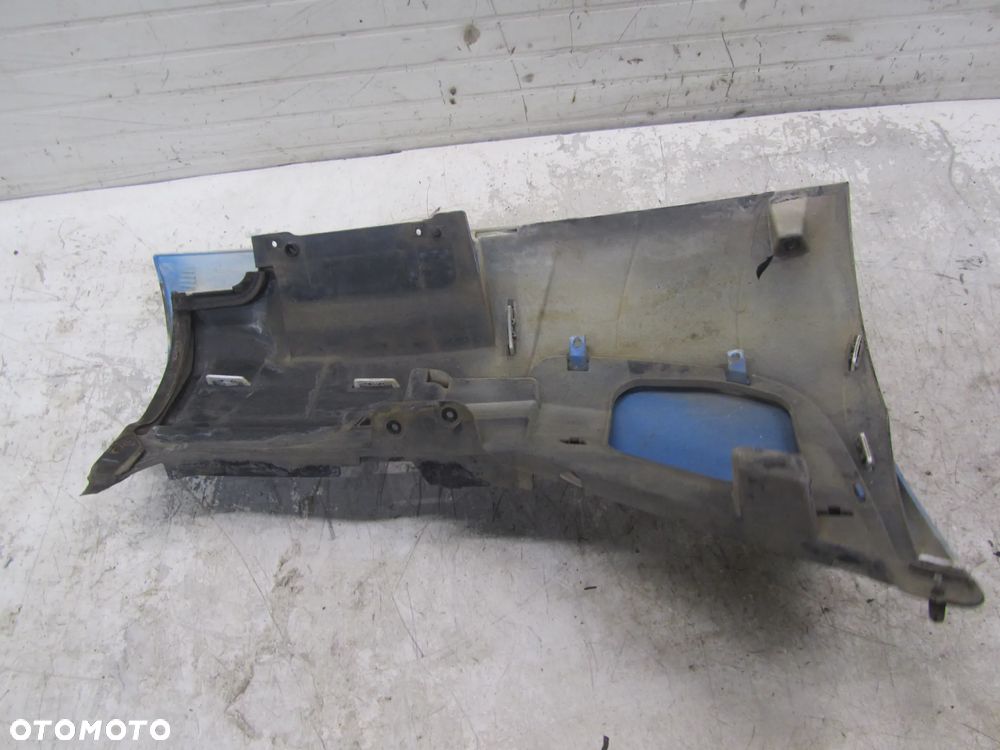 Mercedes Axor 13r Polik owiewka kabiny prawa - 3