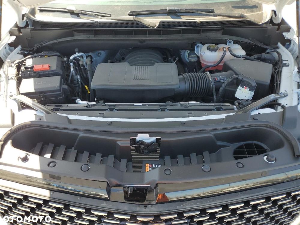 Cadillac Escalade - 13