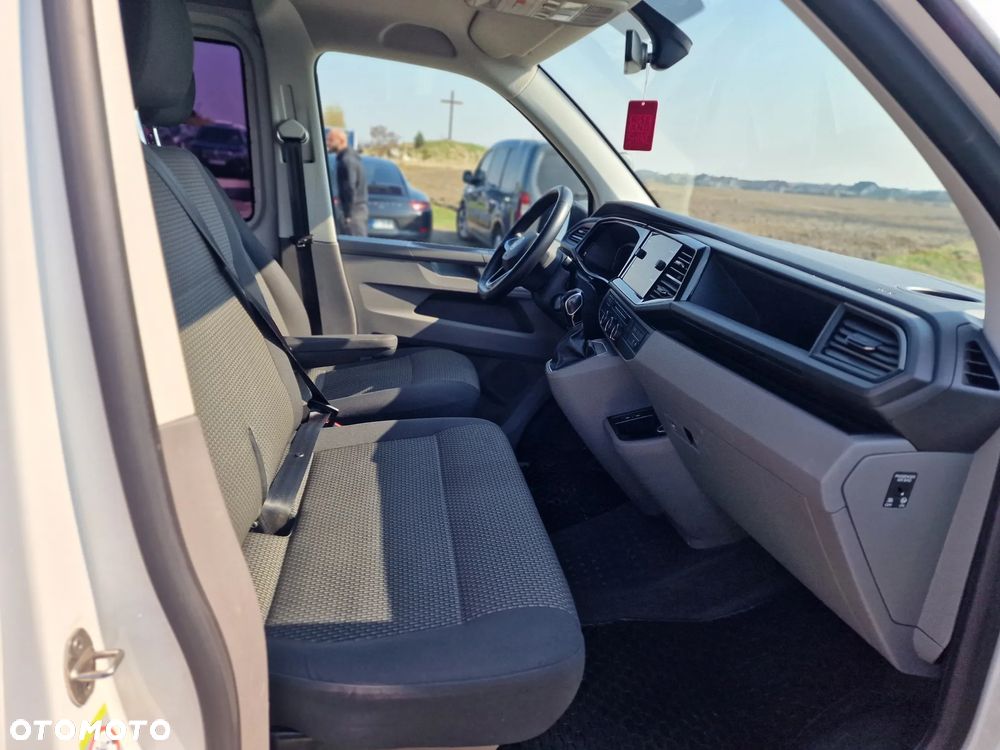 Volkswagen Caravelle 2.0 TDI L2 Highline 4Motion DSG - 17