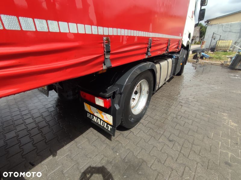 Renault Range 460T - 4