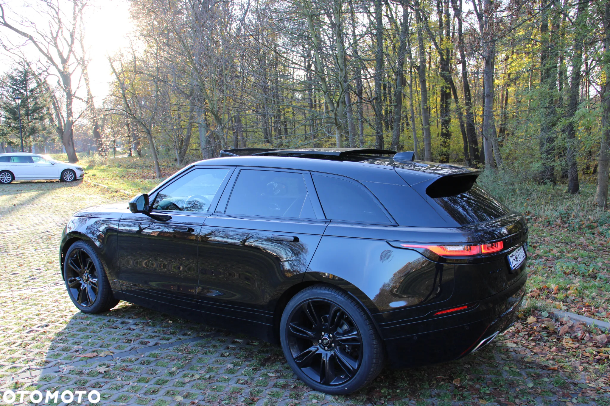 Land Rover Range Rover Velar D300 R-Dynamic HSE - 12