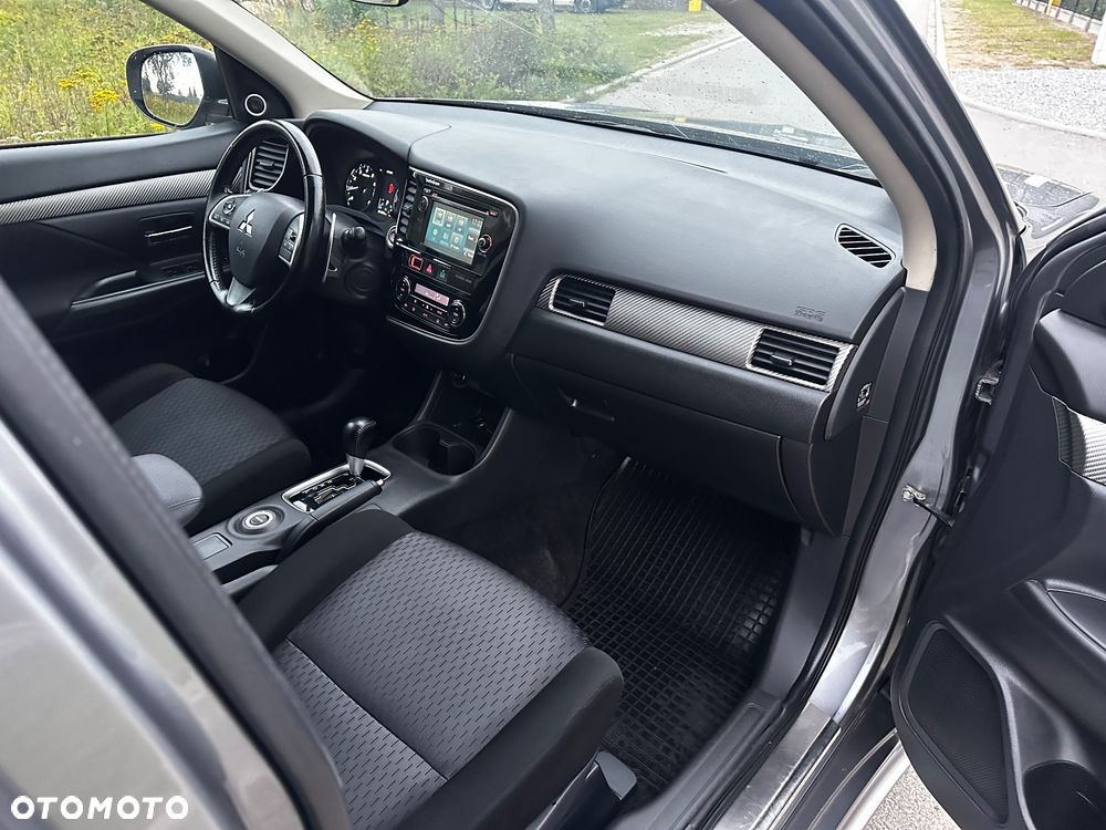 Mitsubishi Outlander 2.0 Instyle Navi - 15