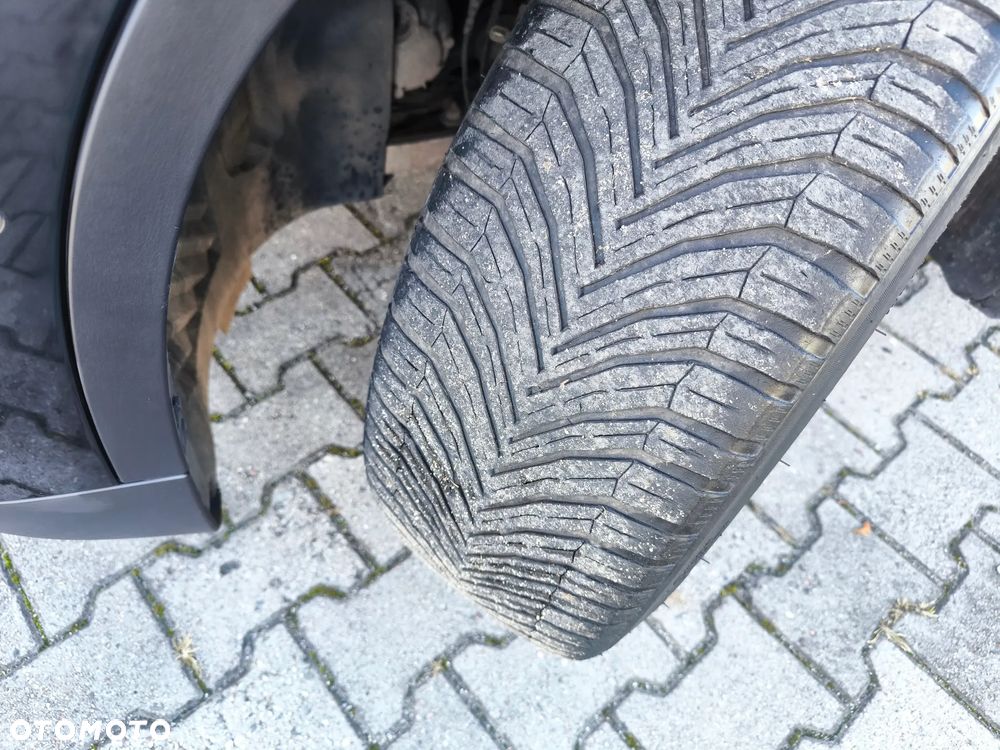 BMW X1 sDrive18i xLine - 25