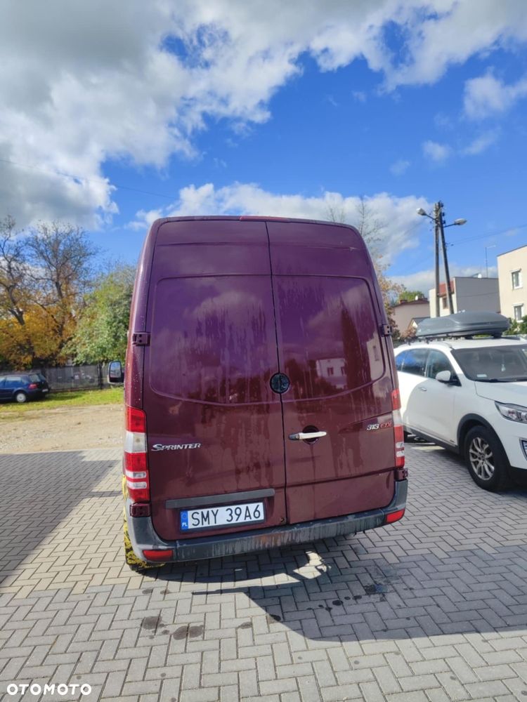 Mercedes-Benz Sprinter - 5