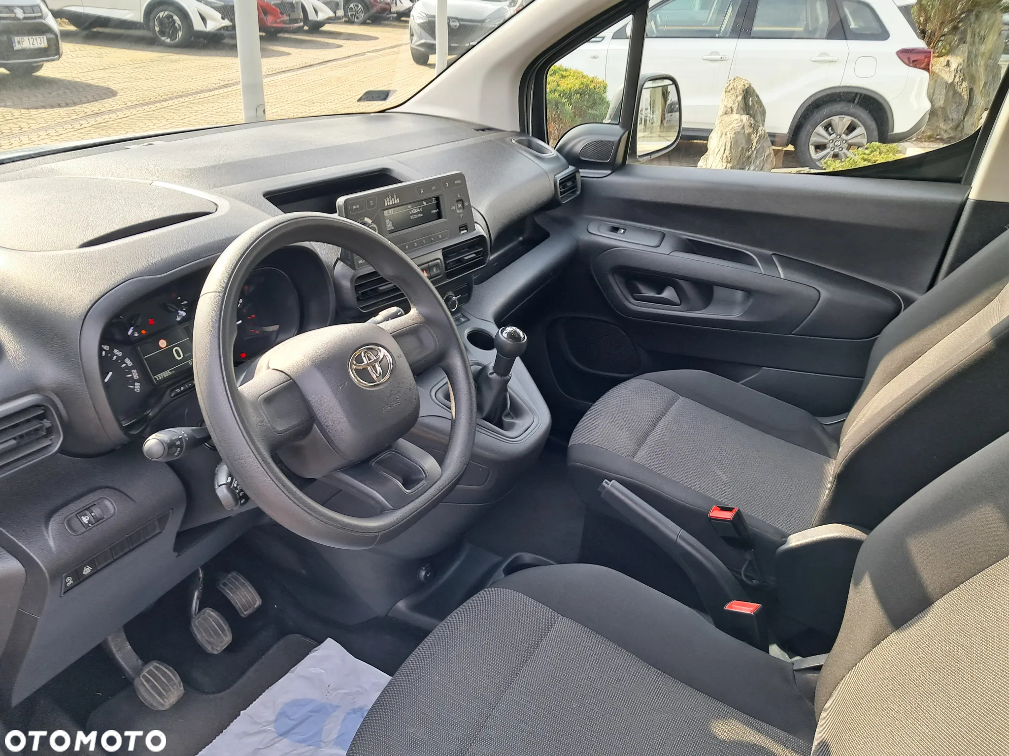 Toyota Proace City Verso Long 1.5 D-4D Business - 10