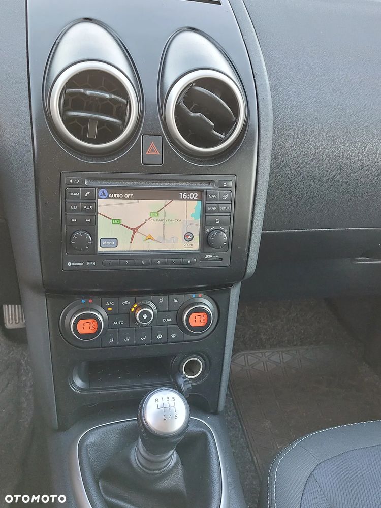 Nissan Qashqai 1.5 dCi DPF tekna - 12