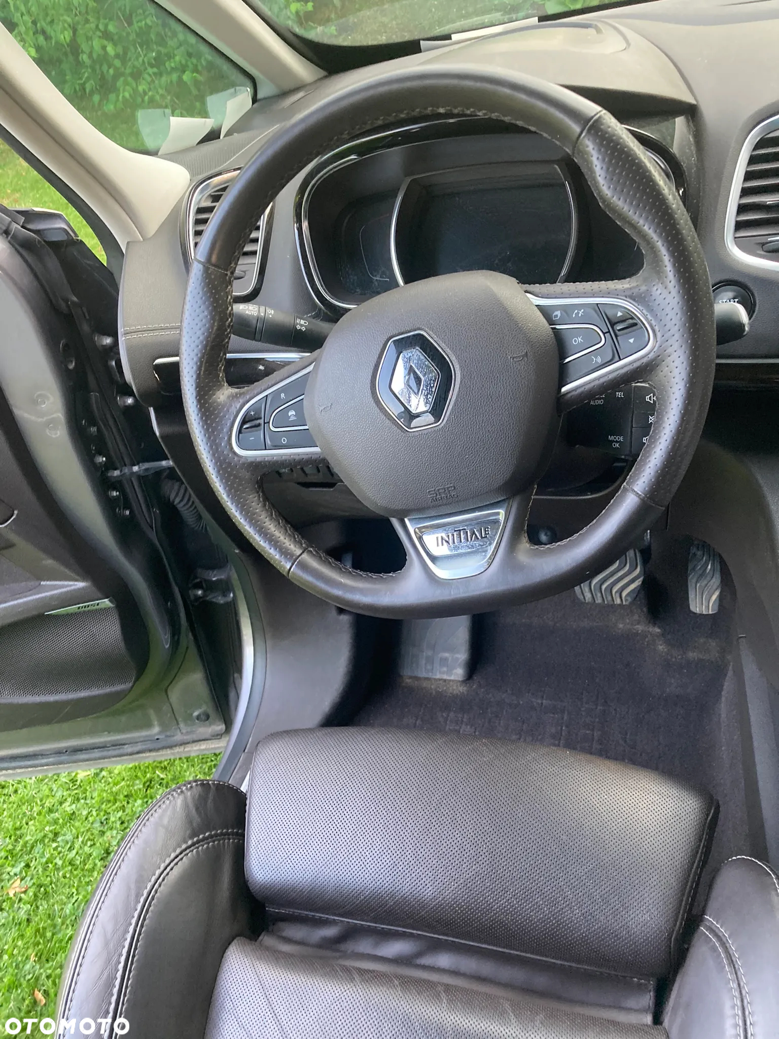 Renault Espace 1.6 dCi Energy Initiale Paris EDC 7os - 23