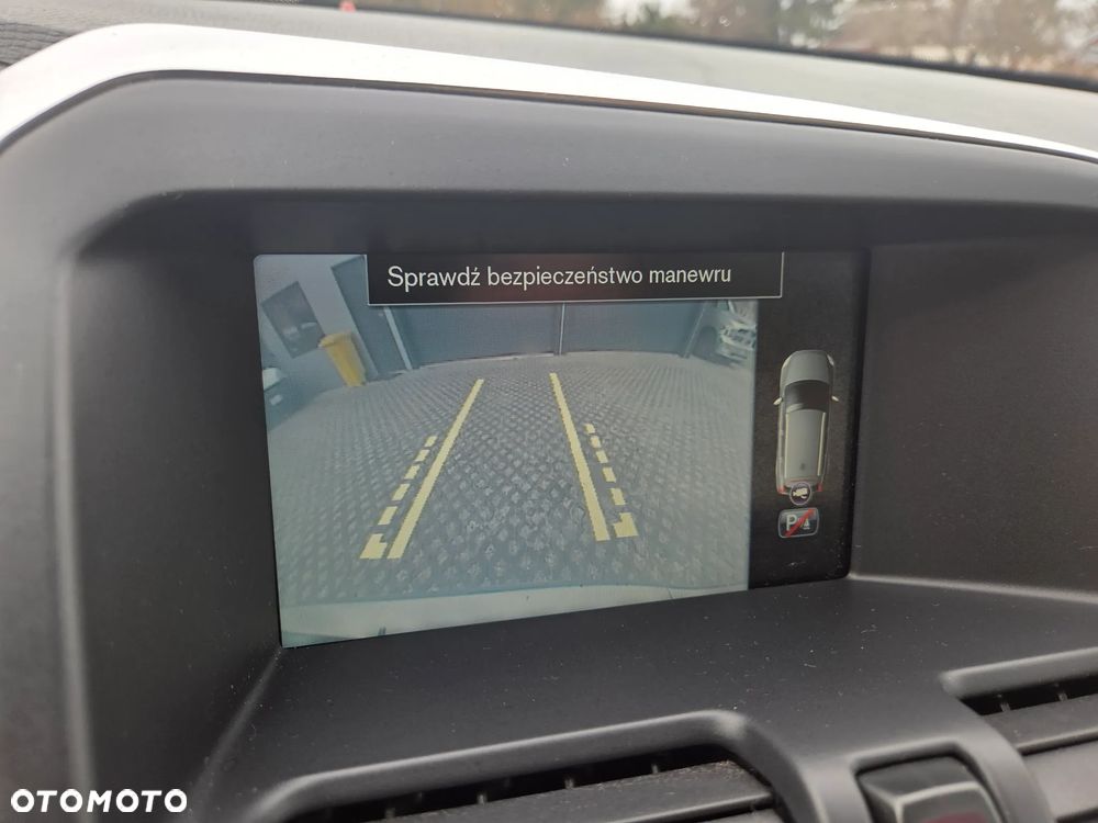 Volvo XC 60 T6 AWD Momentum - 16