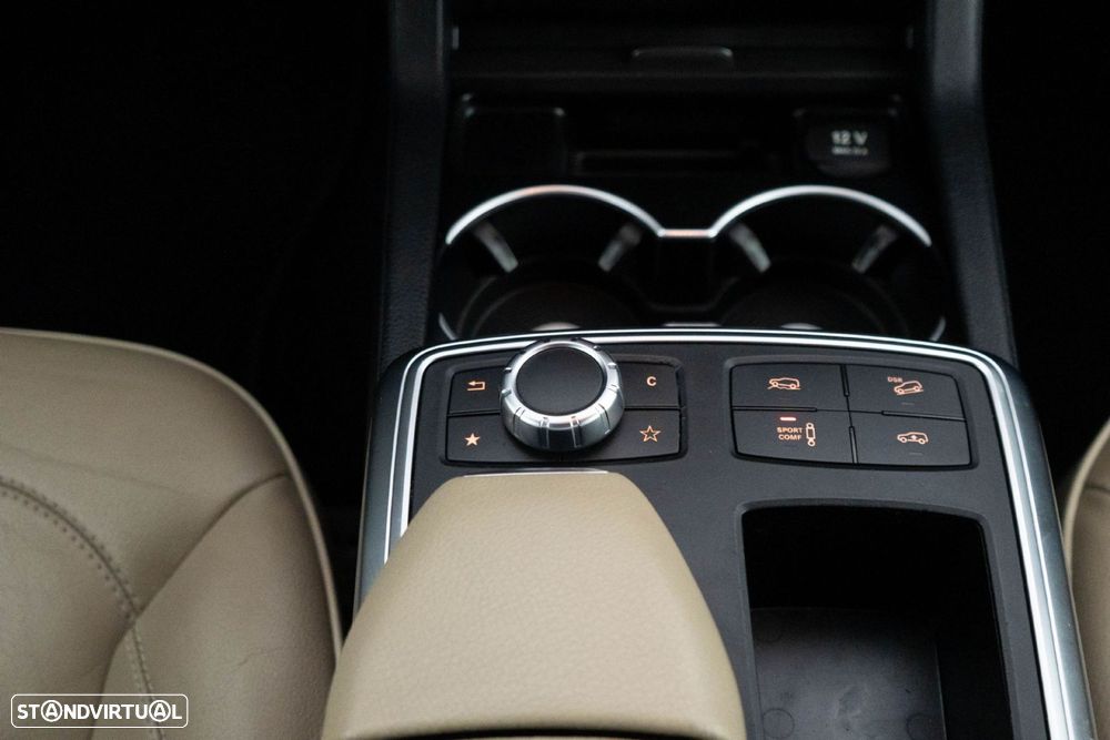 Mercedes-Benz ML 350 BlueTEC - 21