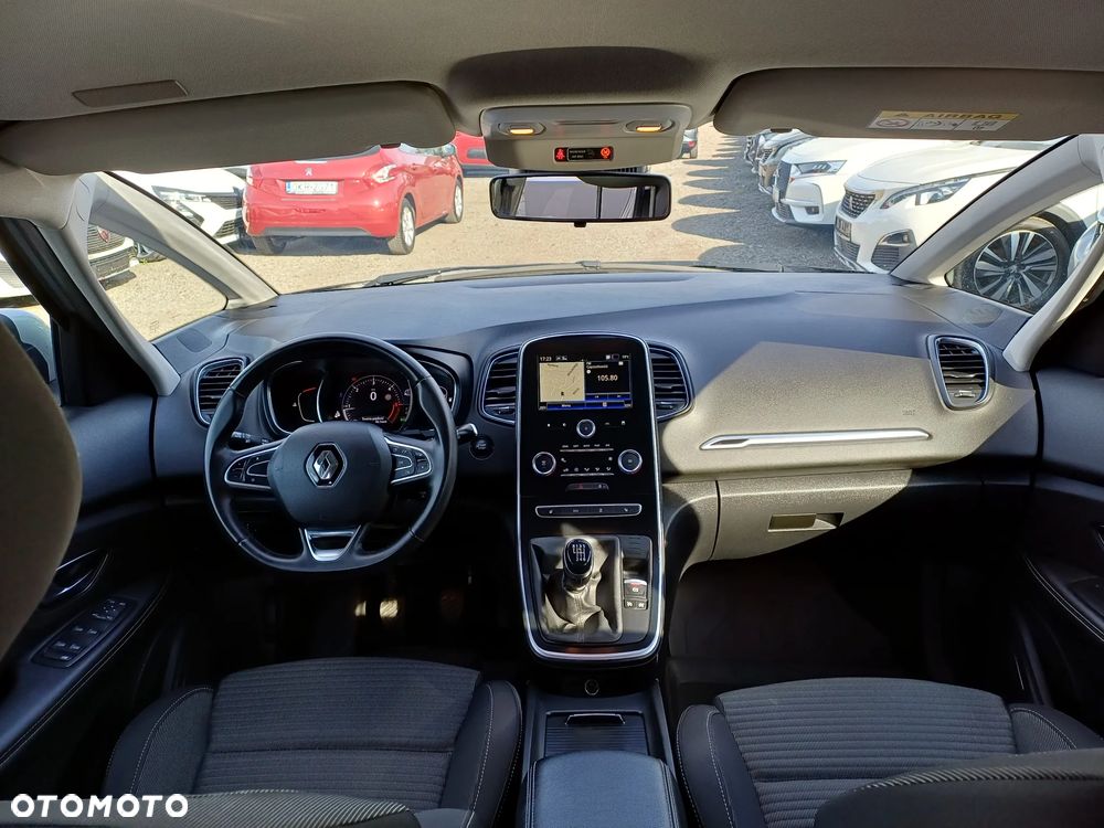 Renault Grand Scenic - 28