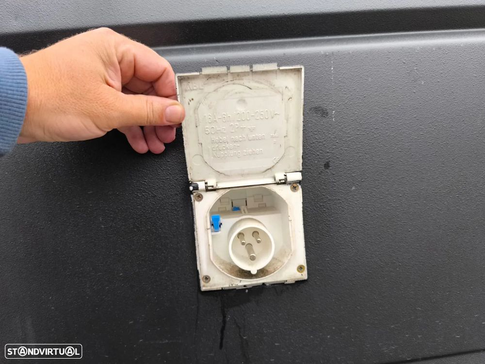 VW Transporter 2.4 D Kombi Sp. - 46