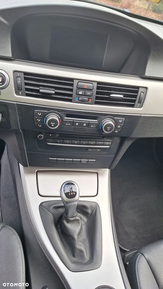 BMW Seria 3 318d - 8