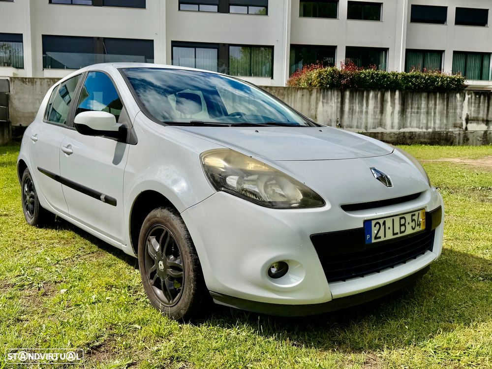 Renault Clio 1.5 dCi Dynamique S - 31