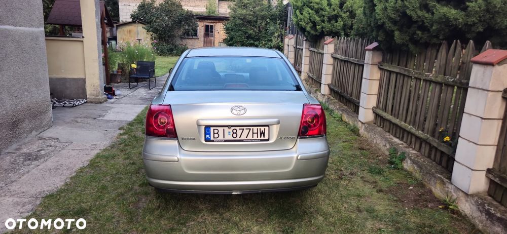 Toyota Avensis 1.8 VVT-i - 4