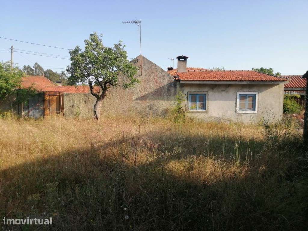 Moradia para reconstrução - Grande imagem: 2/7