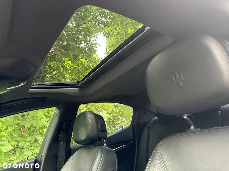 Maserati Ghibli GranLusso - 13