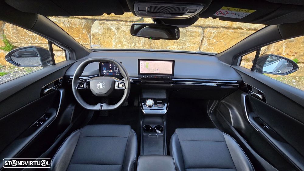 MG MG4 64 kWh Luxury - 9