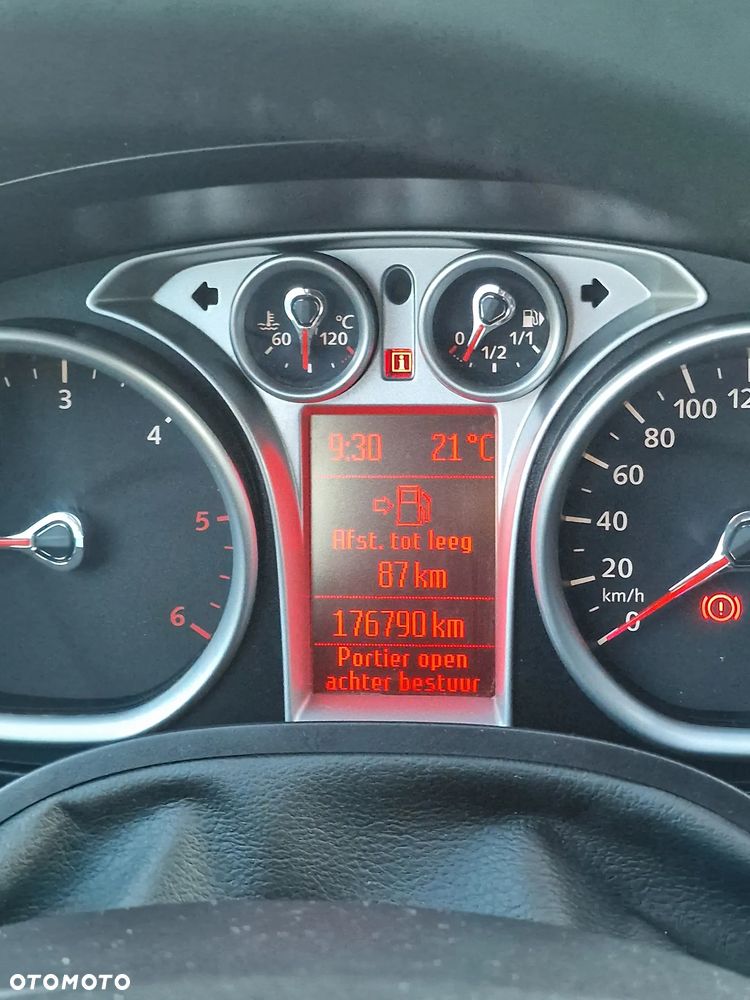 Ford Kuga 2.0 TDCi Titanium - 10