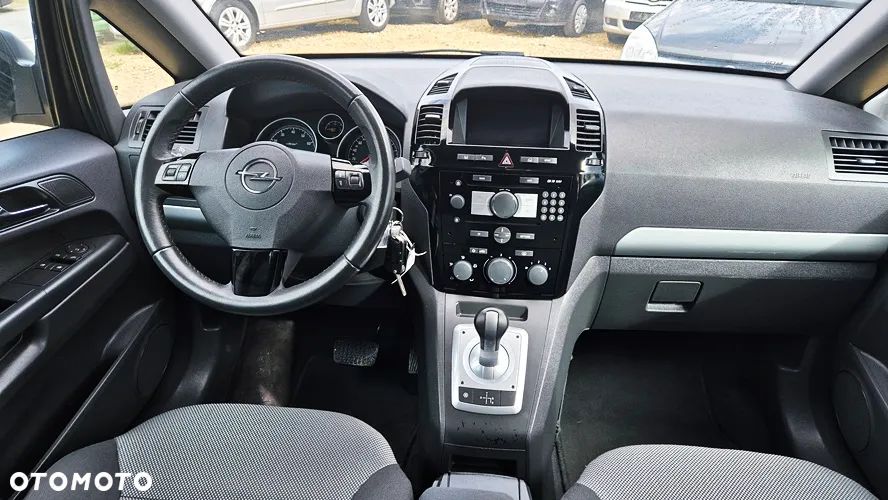 Opel Zafira 1.8 Cosmo EasyTronic EU5 - 36