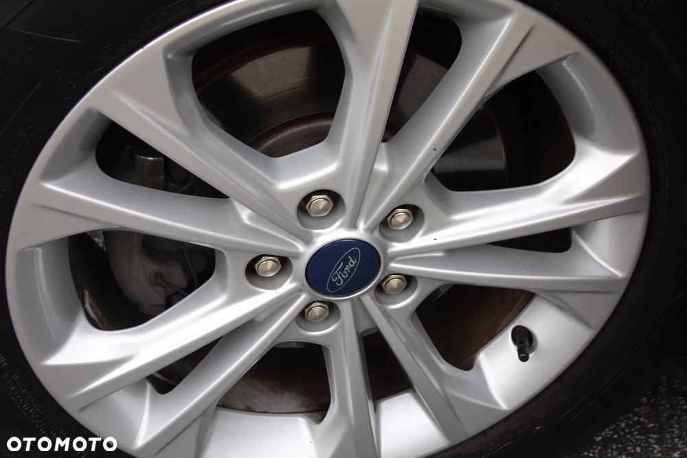 Ford Kuga 1.5 EcoBoost 2x4 Titanium - 34