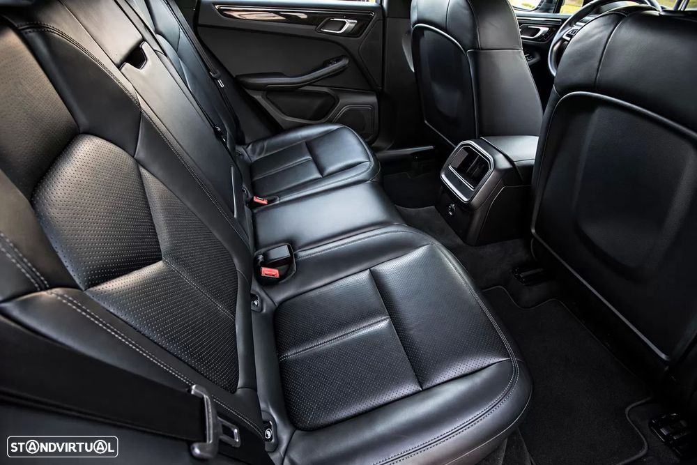 Porsche Macan S - 37