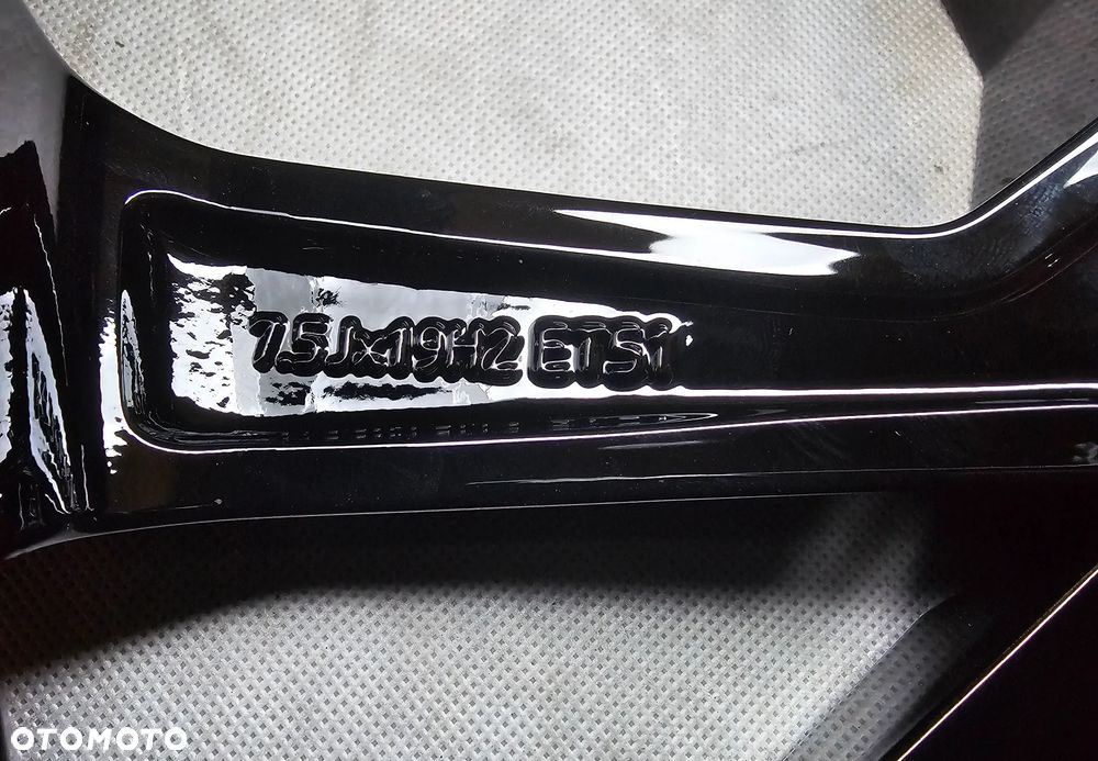 FELGI KOŁA SKODA OCTAVIA 5E0601025AH 7,5x19 ET51 - 6