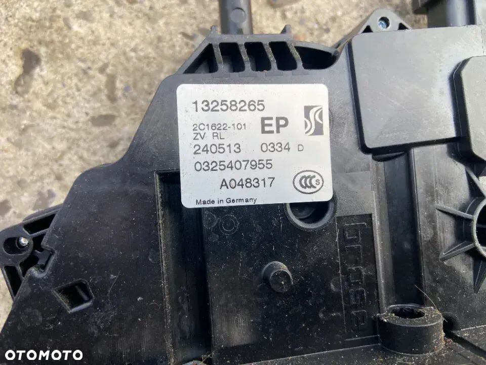 Siłownik centralnego zamka Zamek Opel Corsa D - 2
