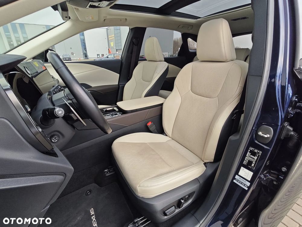 Lexus RX 450h+ F Sport Design - 11