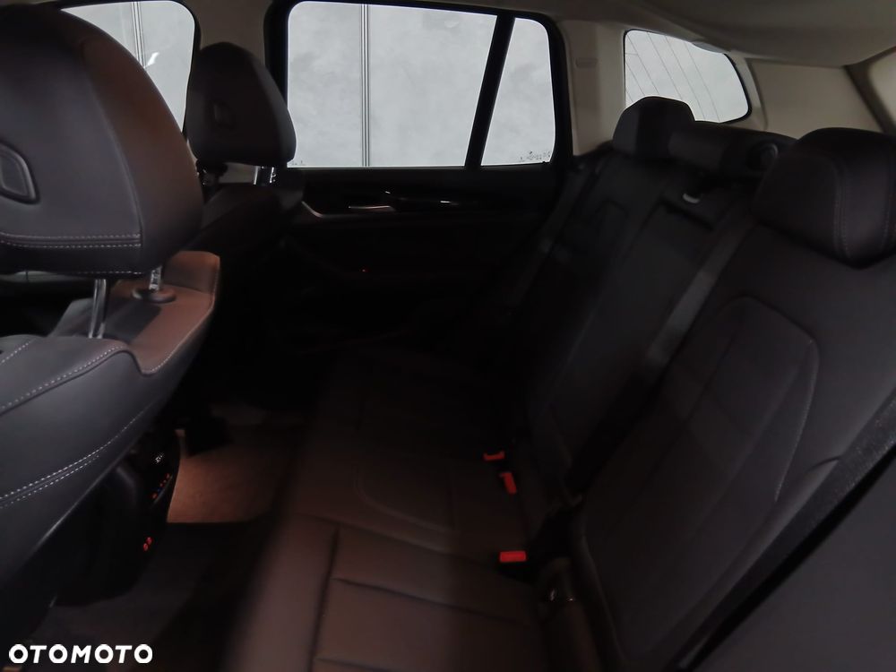 BMW X3 xDrive20d mHEV - 20