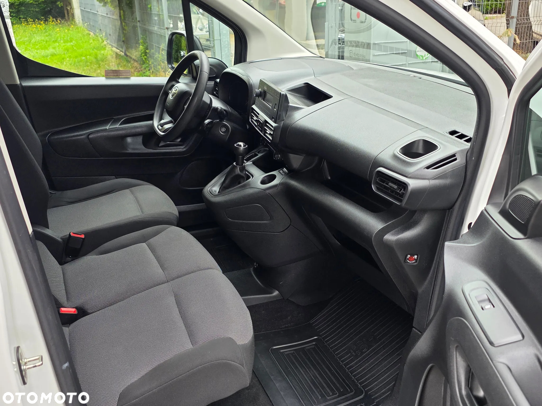 Toyota ProAce Kombi 1.5 D-4D Compact 2,6t - 16