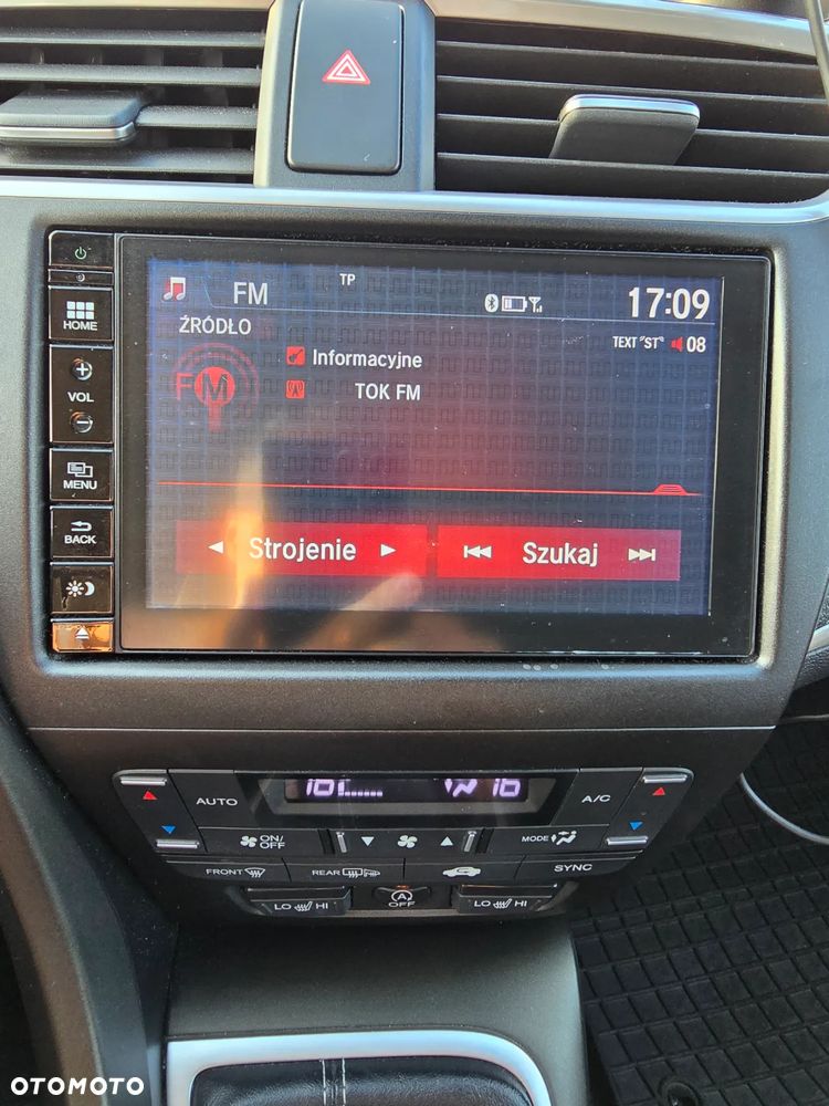 Honda Civic 1.8 Lifestyle (Honda Connect+) - 25