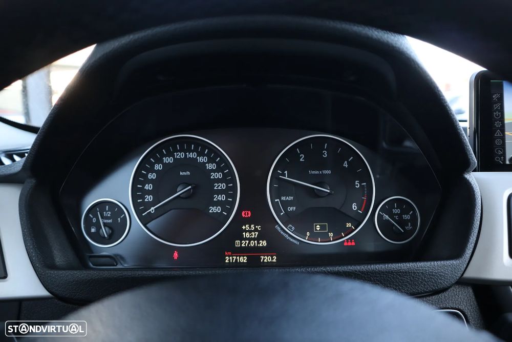 BMW 318 d Sport - 19