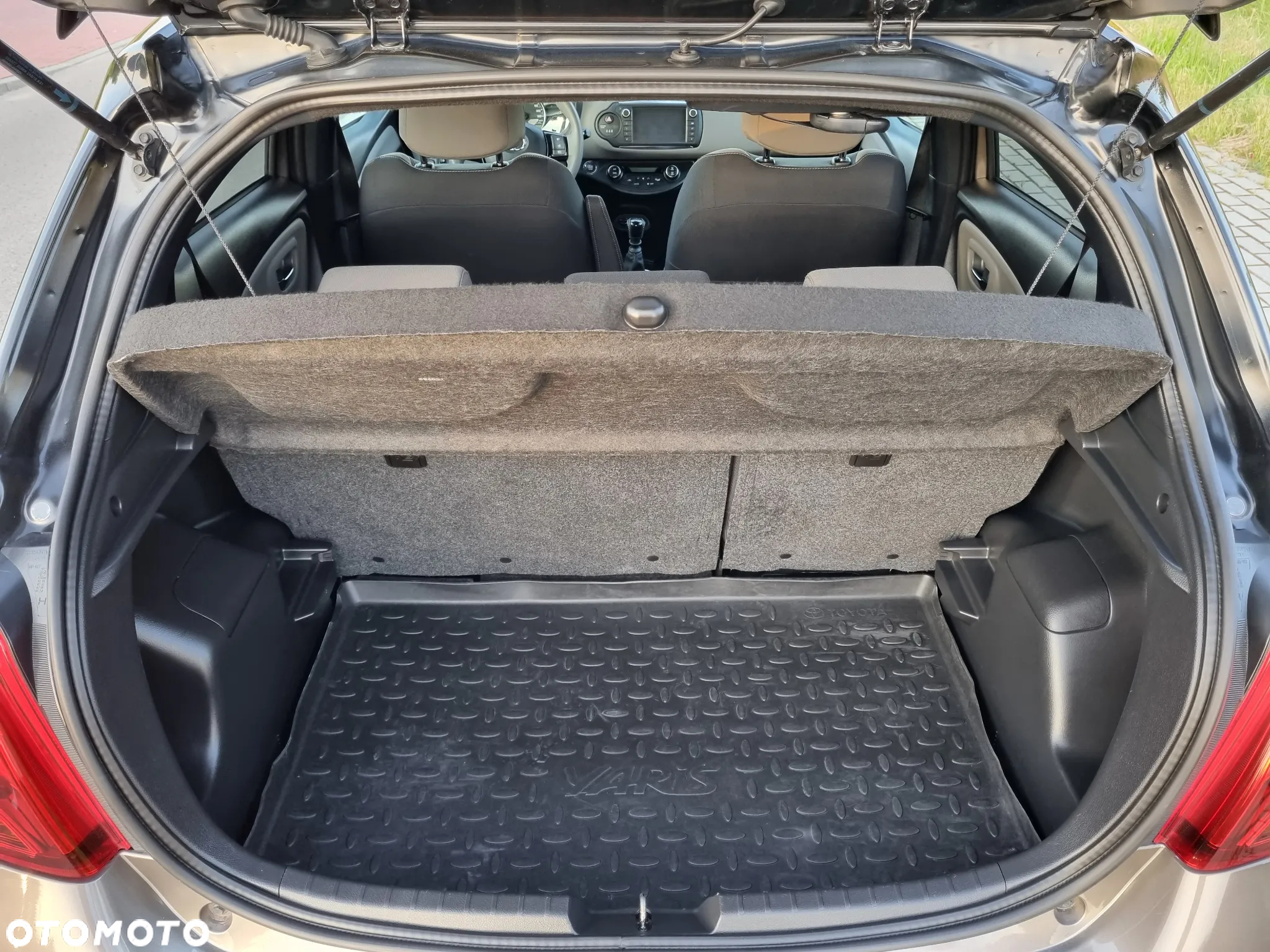 Toyota Yaris 1.33 Selection Platinum - 13