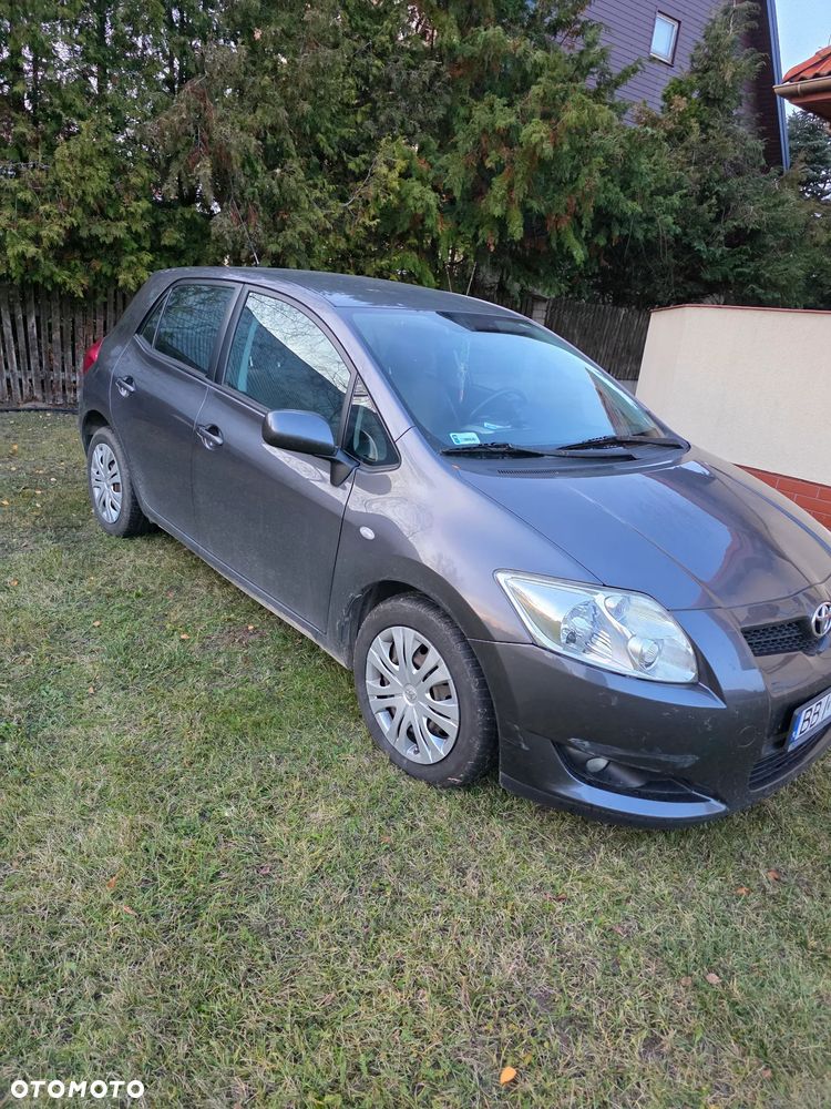 Toyota Auris - 5