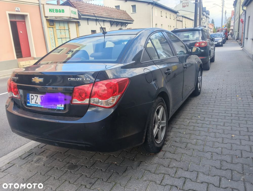 Chevrolet Cruze 2011 photo 3