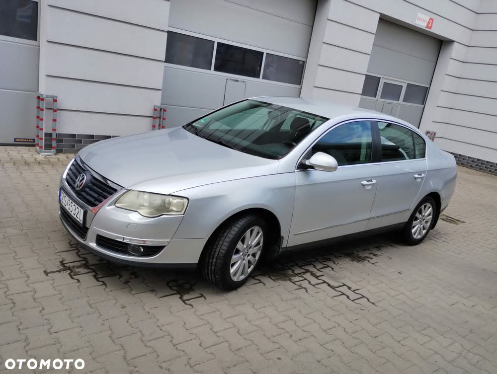 Volkswagen Passat 2.0 TDI DPF Sportline - 15
